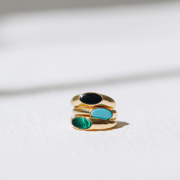 Ladies Must-have green Malachite Signet Ring
