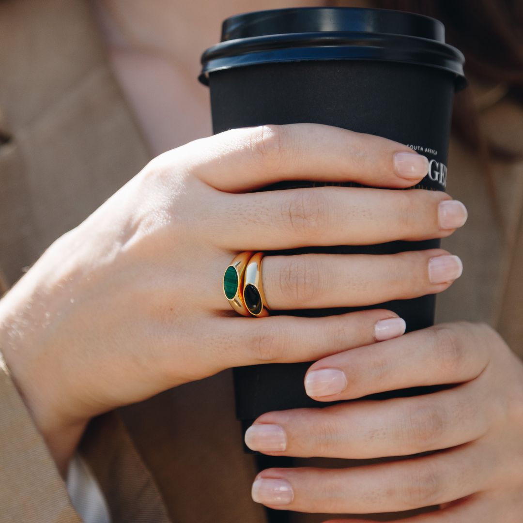 Ladies Must-have Onyx Signet Ring