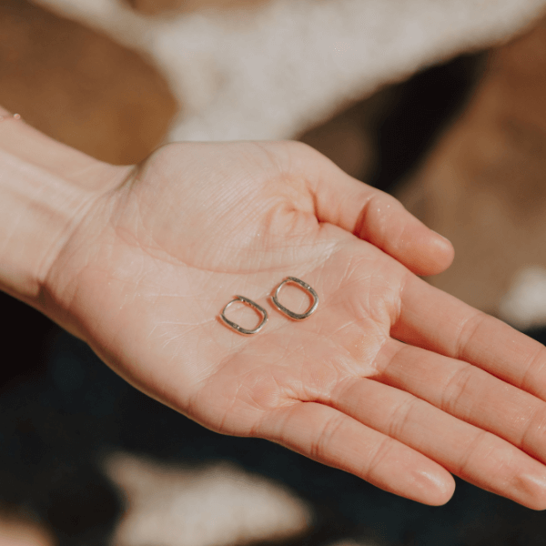 rectangle hoops in hand