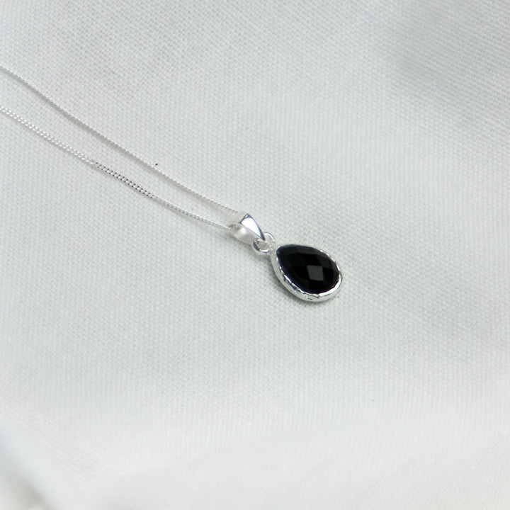 Black Onyx Stone Pendant Necklace - Robyn Real Jewels 