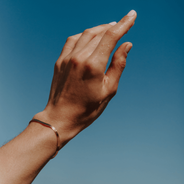 waterproof herringbone bracelet on model hand