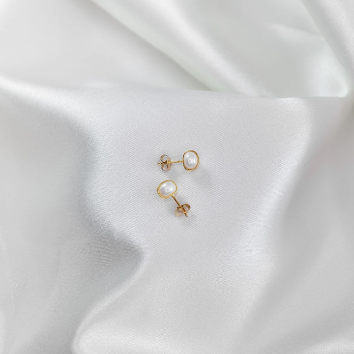 Pearl Bar Gold Plated Earrings - Robyn Real Jewels