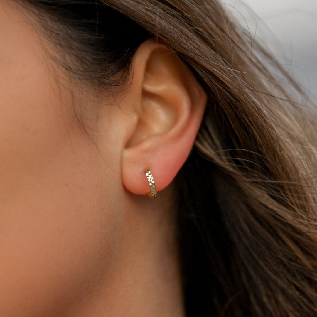 hammered hoop studs model images