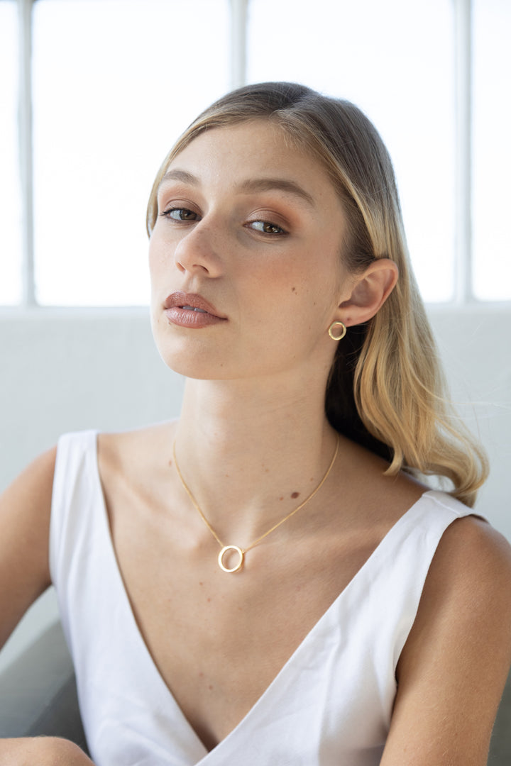 Hollow Circle Necklace