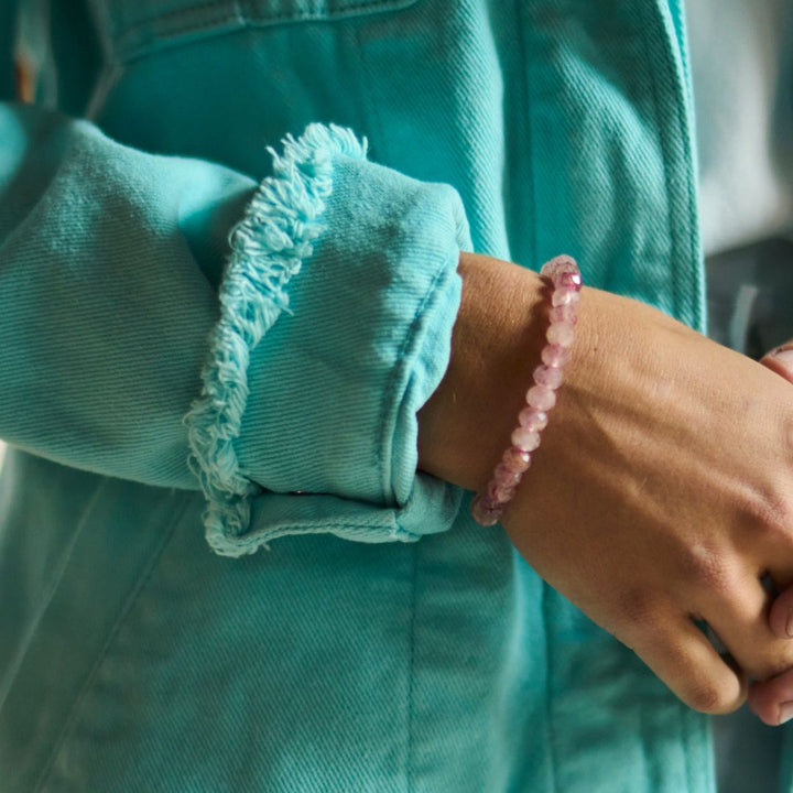 Strawberry Quartz Facetted Button Bracelet