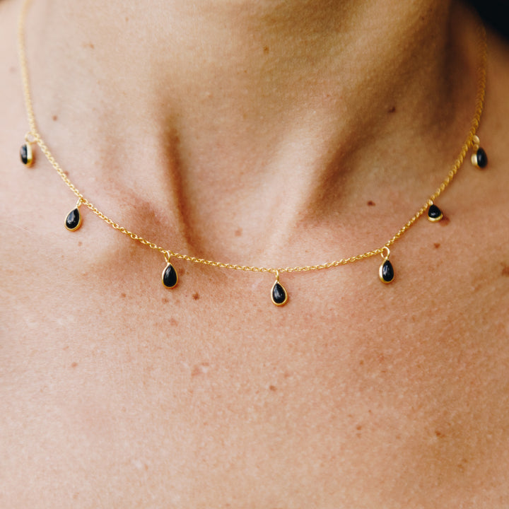Moonlit – Black Onyx Teardrop Necklace in Gold Plated