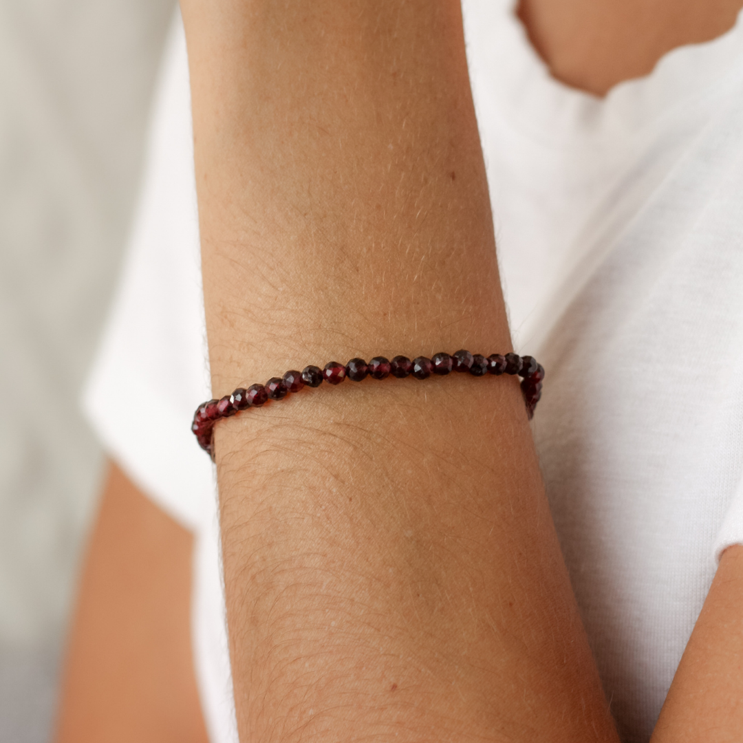 Red garnet bracelet online